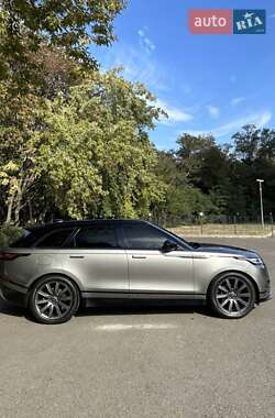 Внедорожник / Кроссовер Land Rover Range Rover Velar 2017 в 