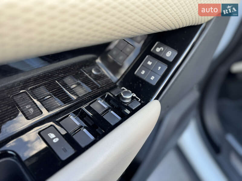 Внедорожник / Кроссовер Land Rover Range Rover Velar 2017 в Киеве фото 24 Внедорожник / Кроссовер Land Rover Range Rover Velar 2017 в Киеве