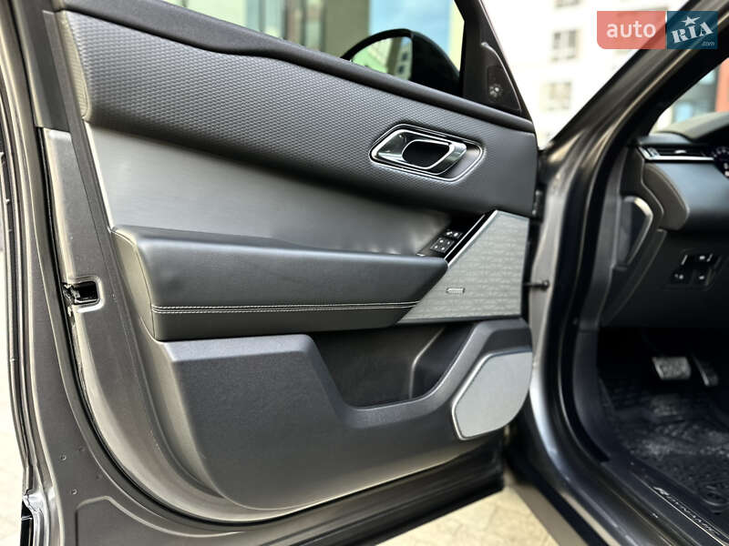 Позашляховик / Кросовер Land Rover Range Rover Velar 2018 в Івано-Франківську