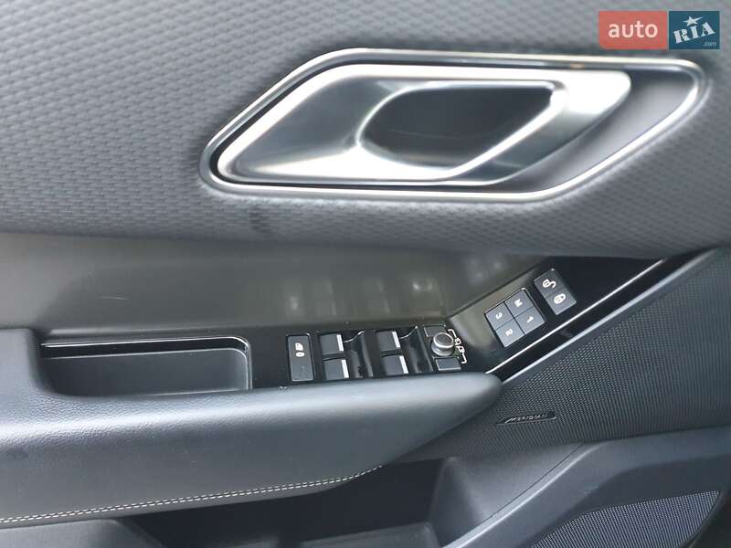 Позашляховик / Кросовер Land Rover Range Rover Velar 2017 в Києві