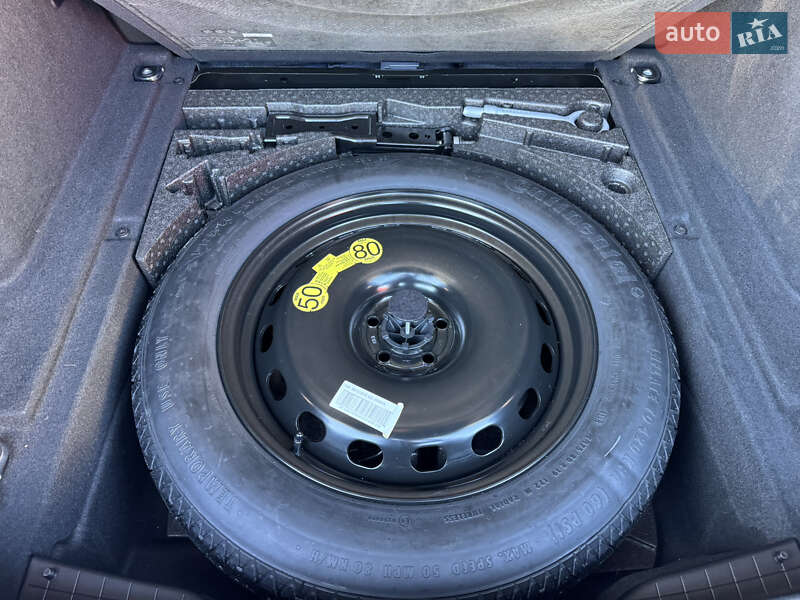 Внедорожник / Кроссовер Land Rover Range Rover Velar 2018 в Виннице фото 69 Внедорожник / Кроссовер Land Rover Range Rover Velar 2018 в Виннице