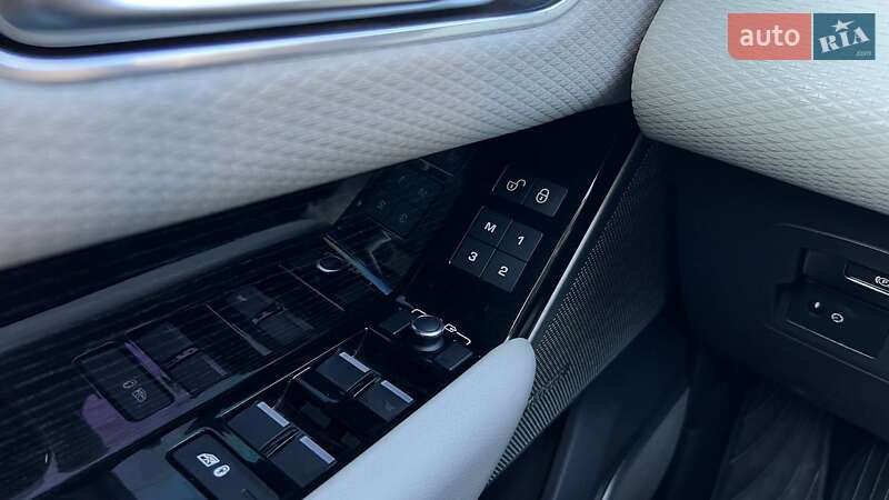 Внедорожник / Кроссовер Land Rover Range Rover Velar 2018 в Львове фото 25 Внедорожник / Кроссовер Land Rover Range Rover Velar 2018 в Львове