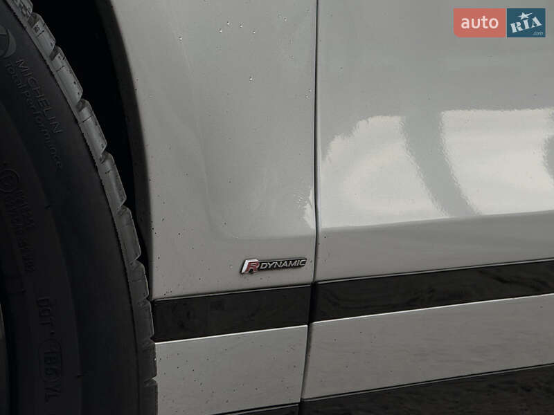 Позашляховик / Кросовер Land Rover Range Rover Velar 2018 в Дніпрі