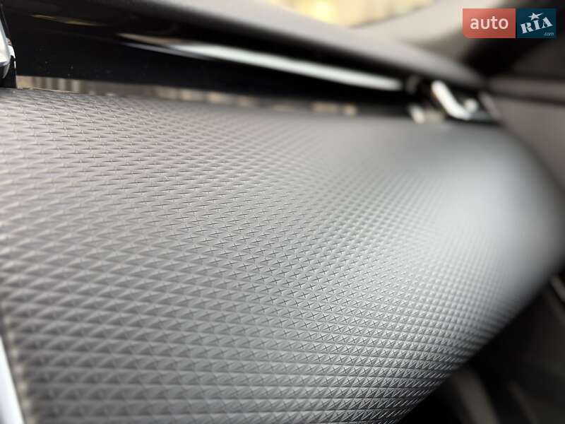 Позашляховик / Кросовер Land Rover Range Rover Velar 2019 в Києві