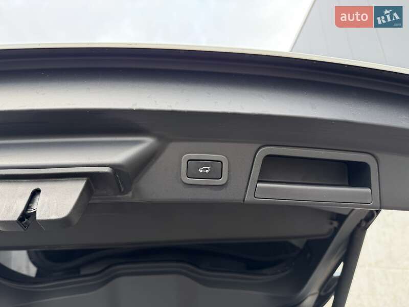 Позашляховик / Кросовер Land Rover Range Rover Velar 2018 в Києві фото 21 Позашляховик / Кросовер Land Rover Range Rover Velar 2018 в Києві