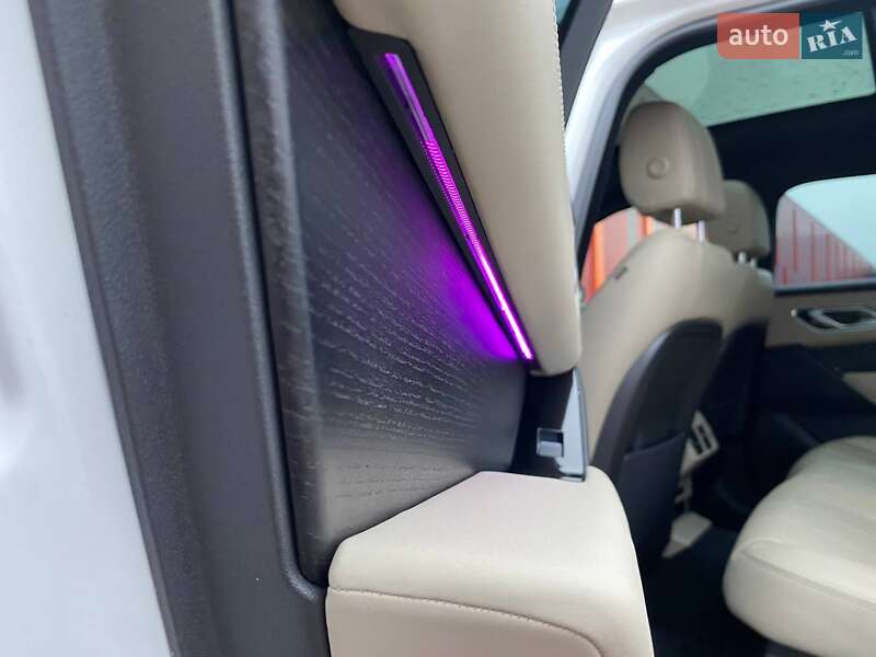 Внедорожник / Кроссовер Land Rover Range Rover Velar 2022 в Киеве