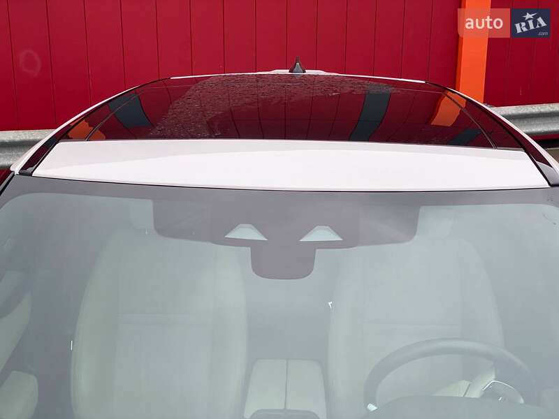 Внедорожник / Кроссовер Land Rover Range Rover Velar 2022 в Киеве