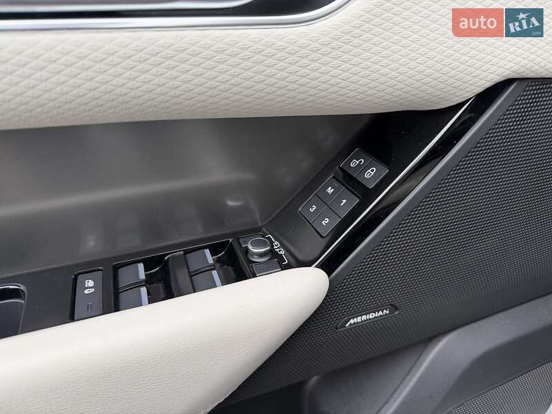 Внедорожник / Кроссовер Land Rover Range Rover Velar 2020 в Киеве