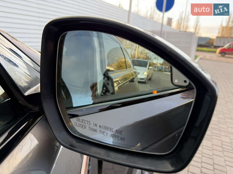 Позашляховик / Кросовер Land Rover Range Rover Velar 2017 в Одесі