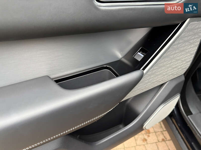 Внедорожник / Кроссовер Land Rover Range Rover Velar 2019 в Киеве фото 98 Внедорожник / Кроссовер Land Rover Range Rover Velar 2019 в Киеве