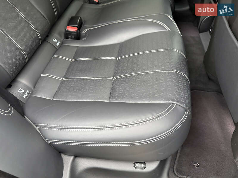 Внедорожник / Кроссовер Land Rover Range Rover Velar 2019 в Киеве фото 113 Внедорожник / Кроссовер Land Rover Range Rover Velar 2019 в Киеве