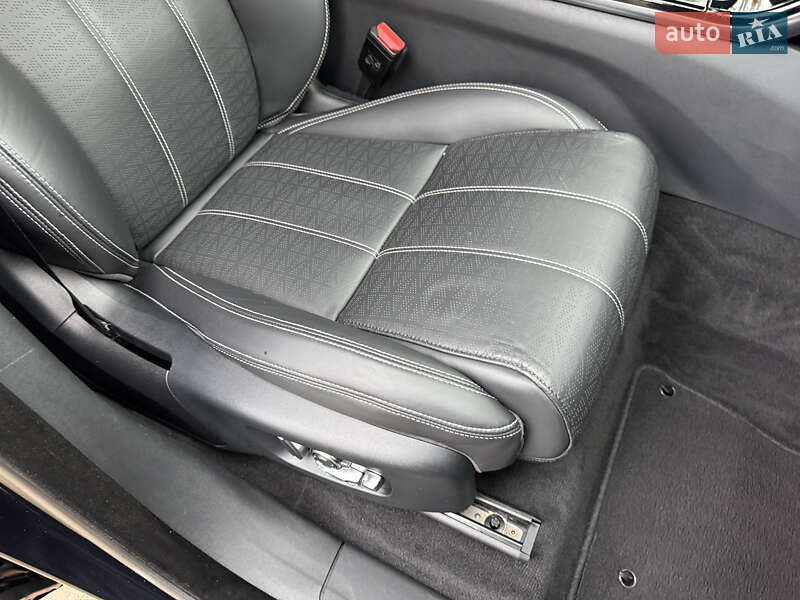 Внедорожник / Кроссовер Land Rover Range Rover Velar 2019 в Киеве фото 122 Внедорожник / Кроссовер Land Rover Range Rover Velar 2019 в Киеве