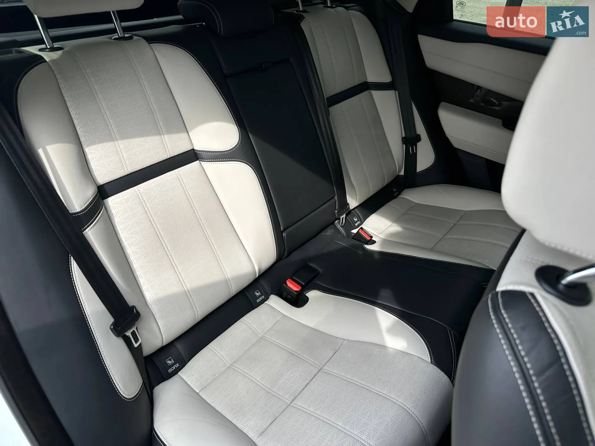 2017 Land Rover Range Rover Velar - мініатюра 19