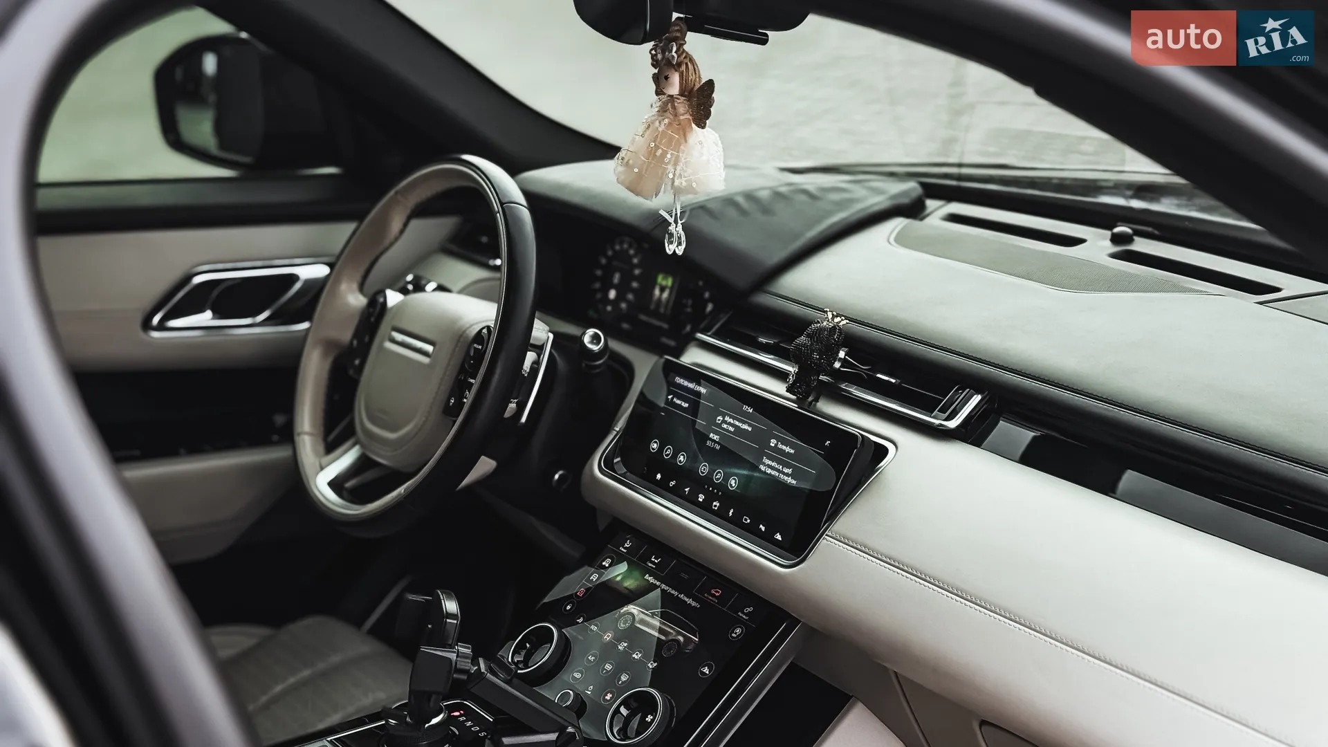 2018 Land Rover Range Rover Velar - мініатюра 19