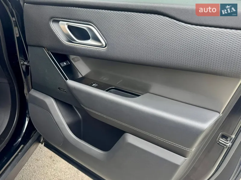 Land Rover Range Rover Velar 2019 VIN SALYB2FV0KA219171 фото оголошення 13 з 38