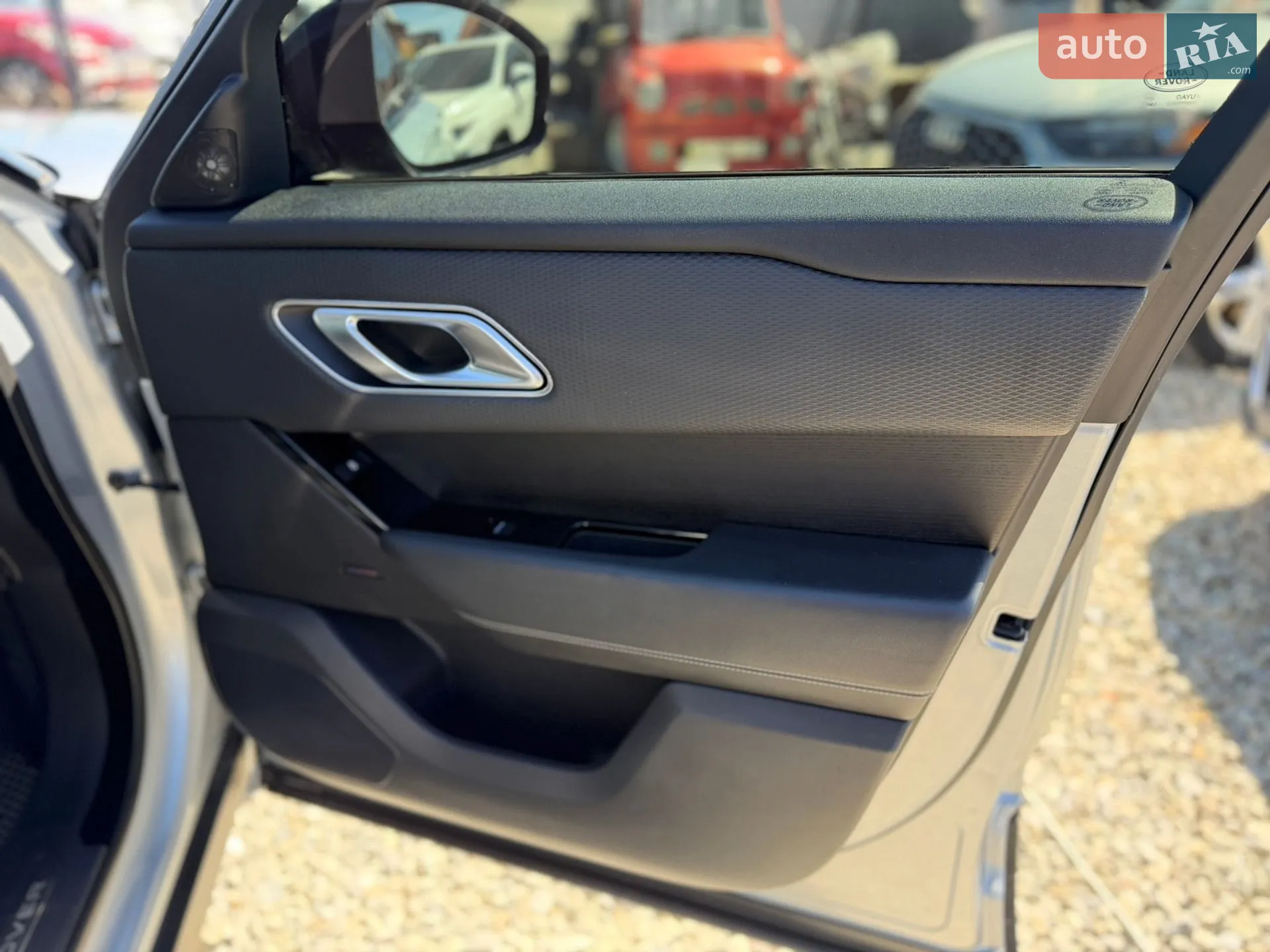2019 Land Rover Range Rover Velar - мініатюра 23