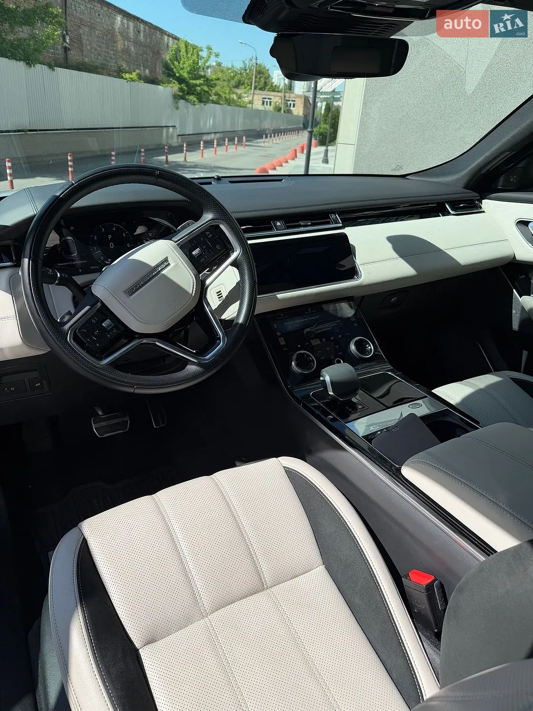 2023 Land Rover Range Rover Velar - мініатюра 26