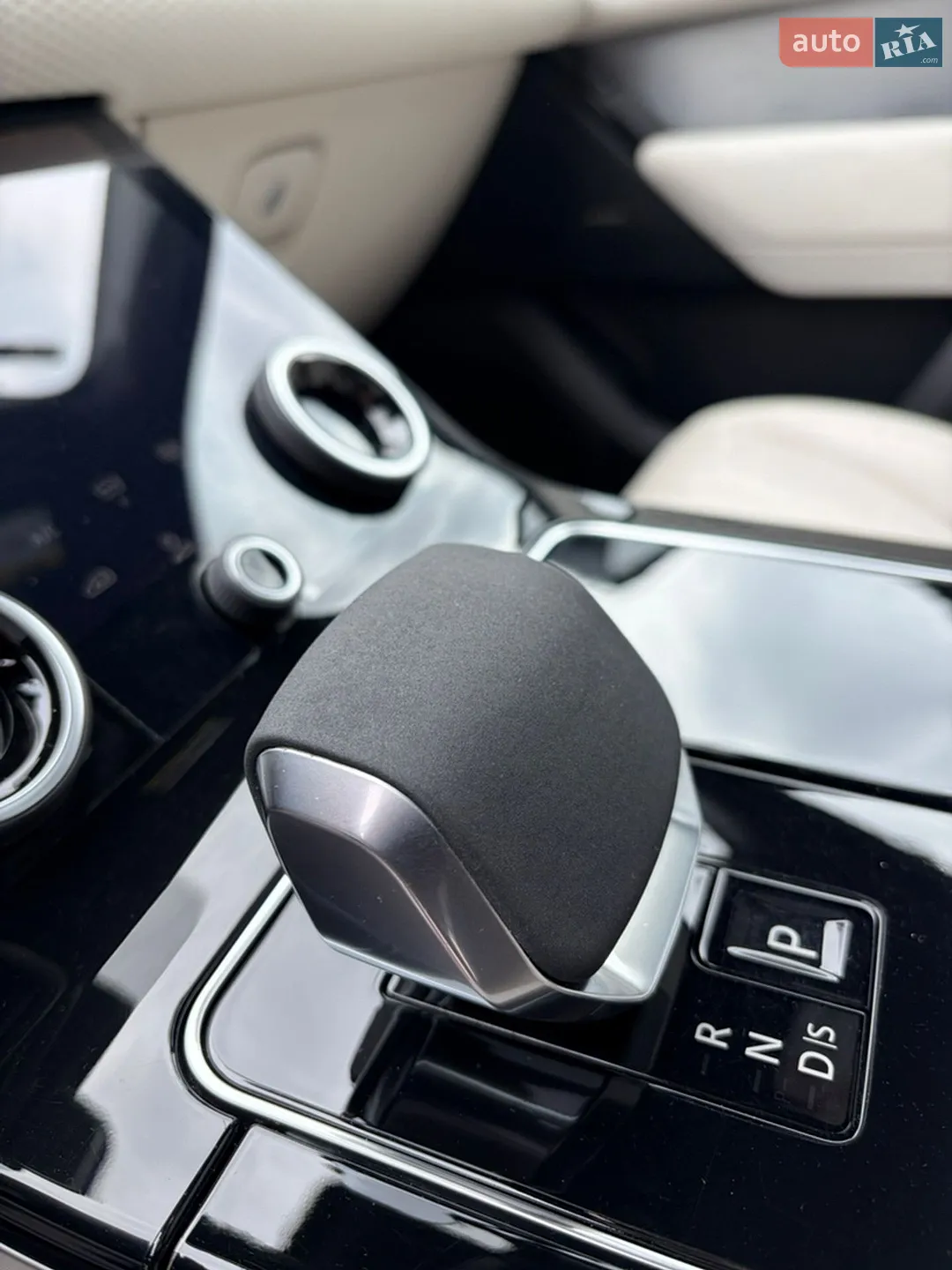 2023 Land Rover Range Rover Velar - мініатюра 26