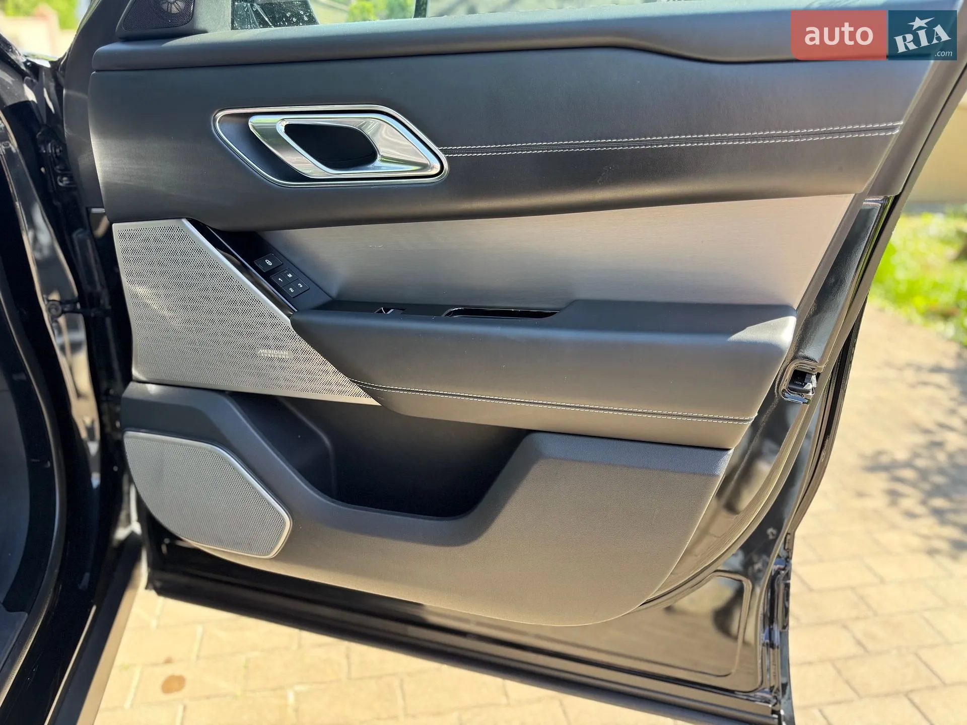 2018 Land Rover Range Rover Velar - мініатюра 22