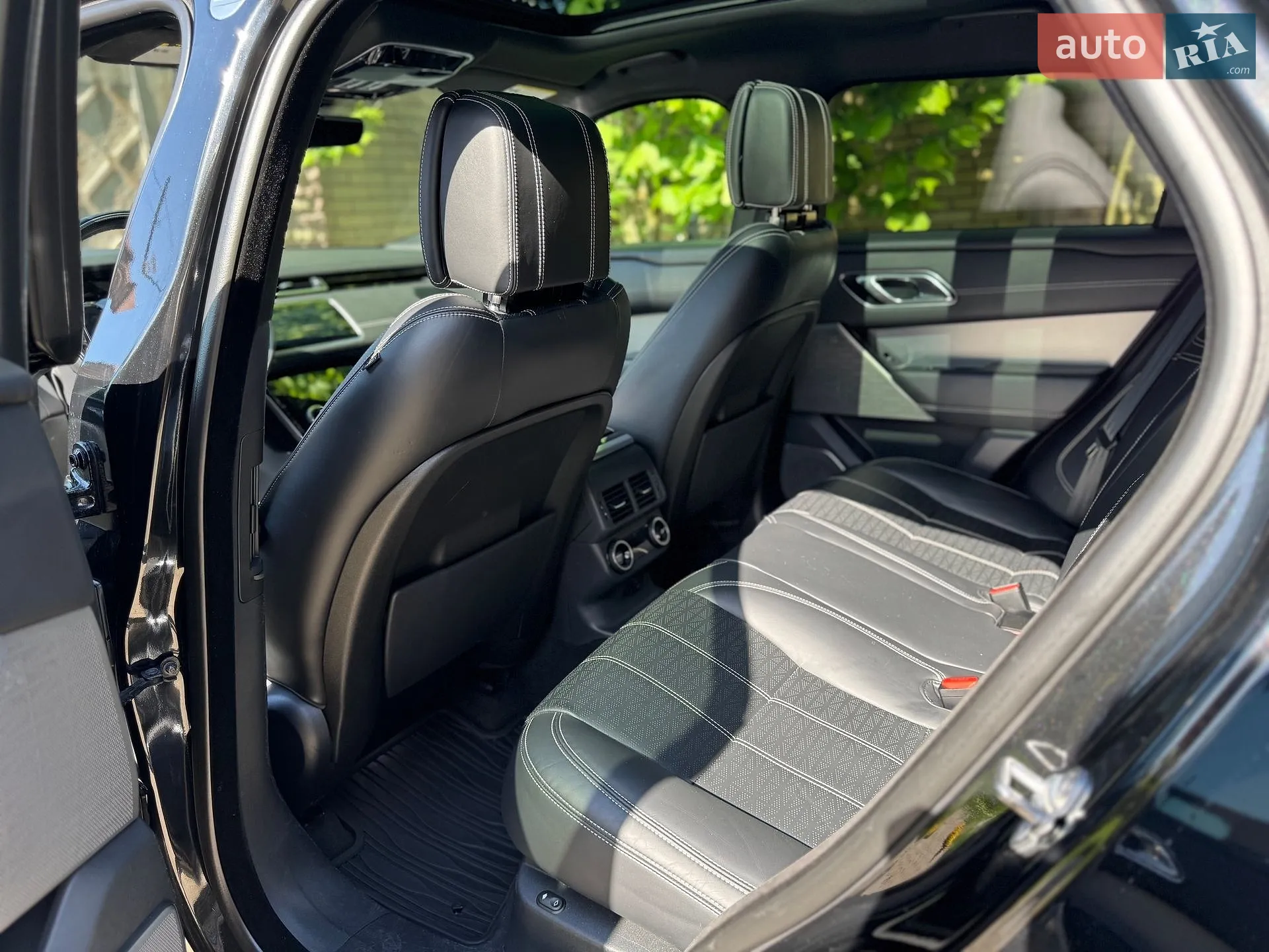 2018 Land Rover Range Rover Velar - мініатюра 29