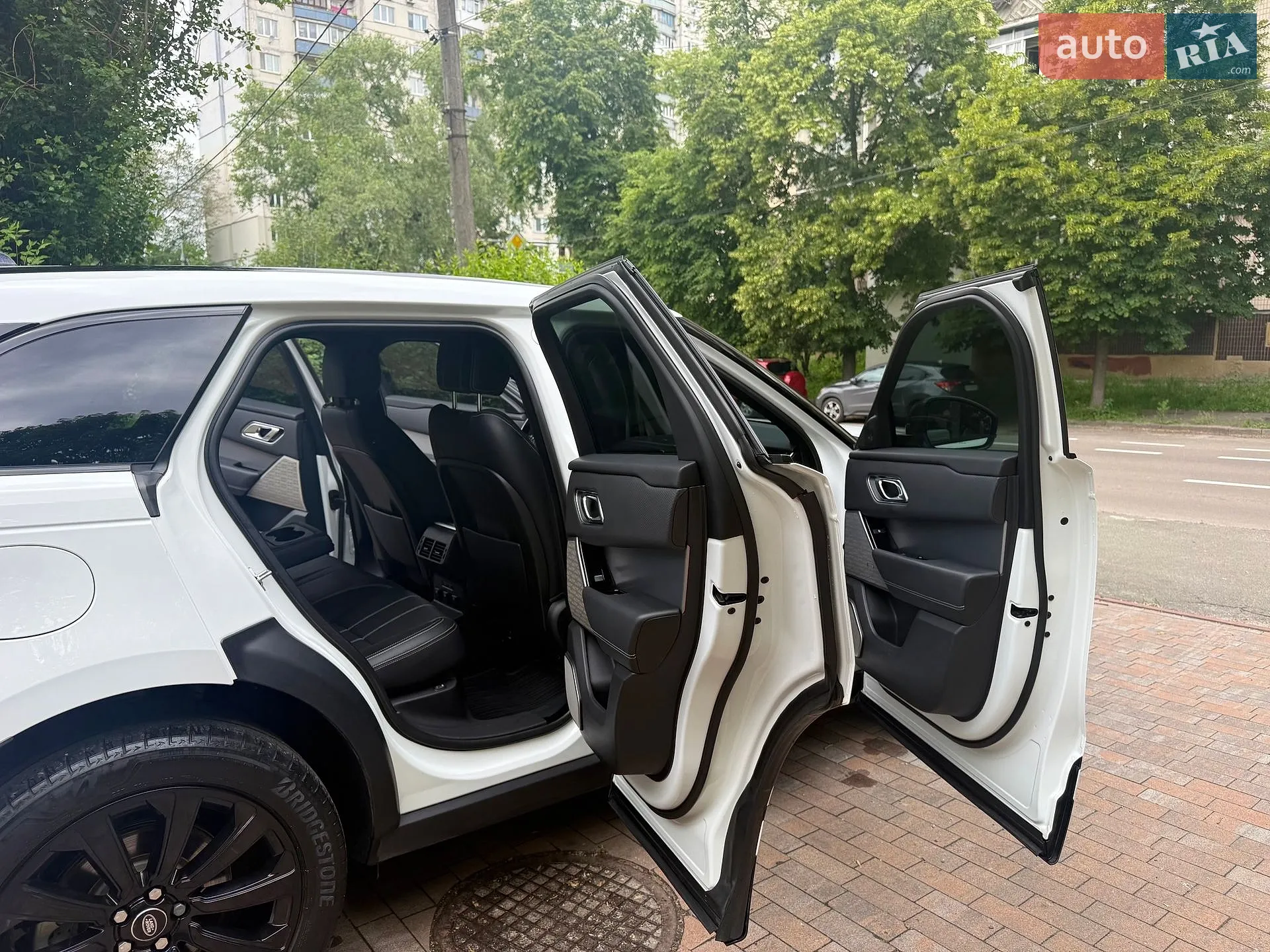 2017 Land Rover Range Rover Velar - мініатюра 39