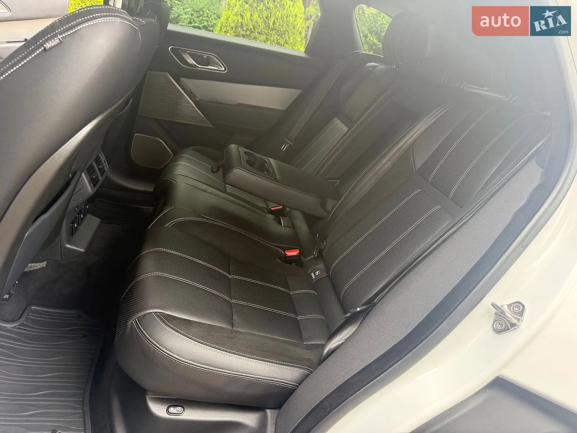 2017 Land Rover Range Rover Velar - мініатюра 51