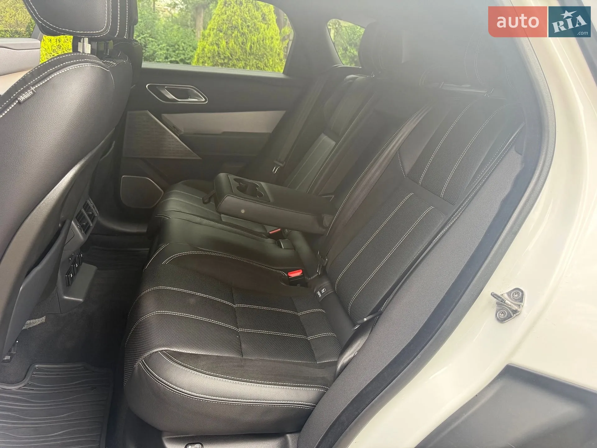 2017 Land Rover Range Rover Velar - мініатюра 53