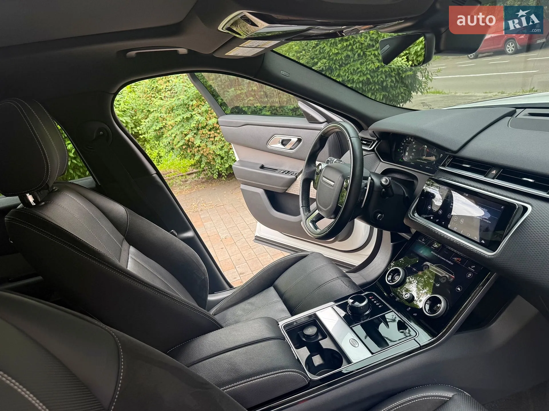 2017 Land Rover Range Rover Velar - мініатюра 61