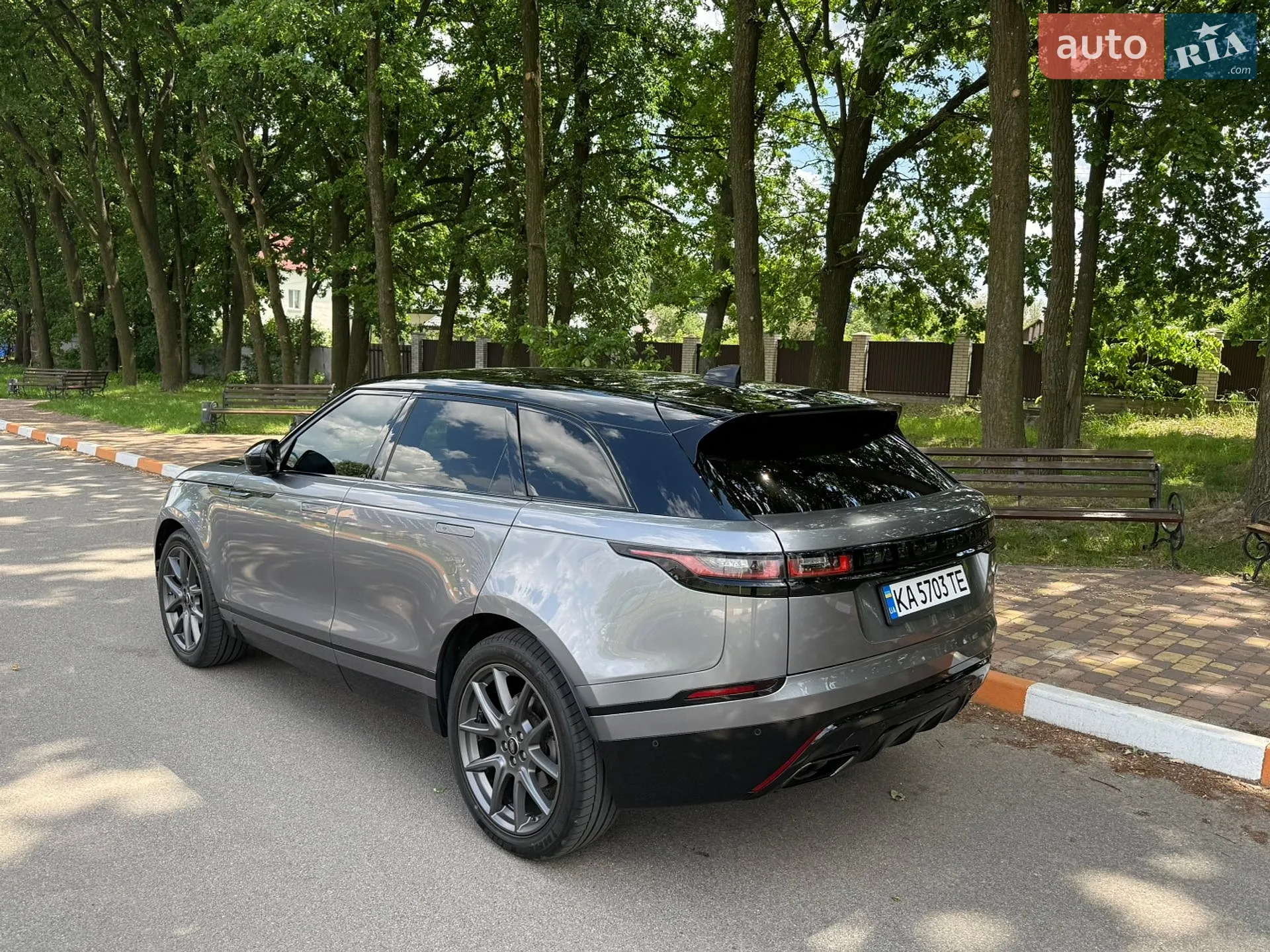2021 Land Rover Range Rover Velar - мініатюра 16
