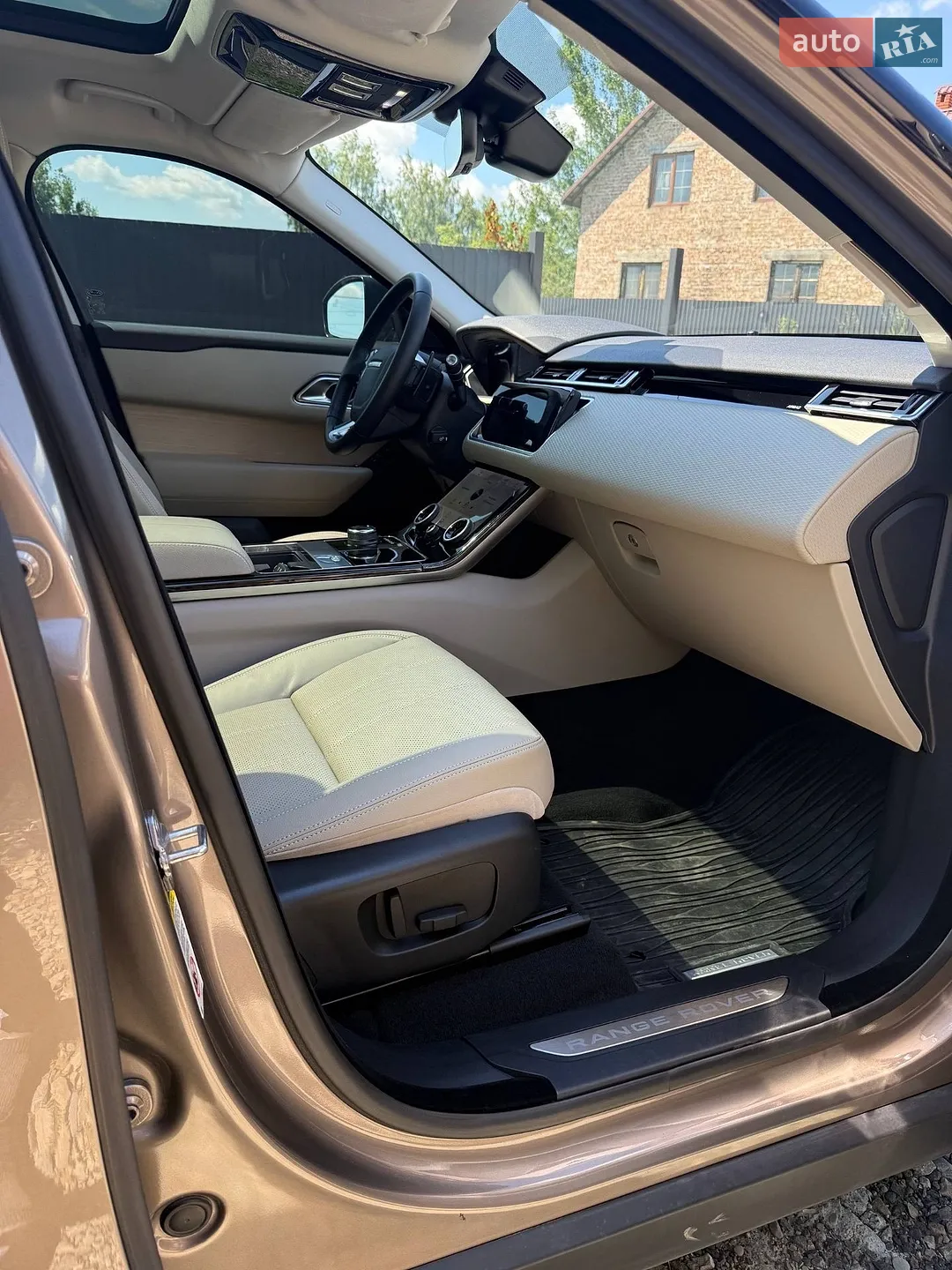 2019 Land Rover Range Rover Velar - мініатюра 42