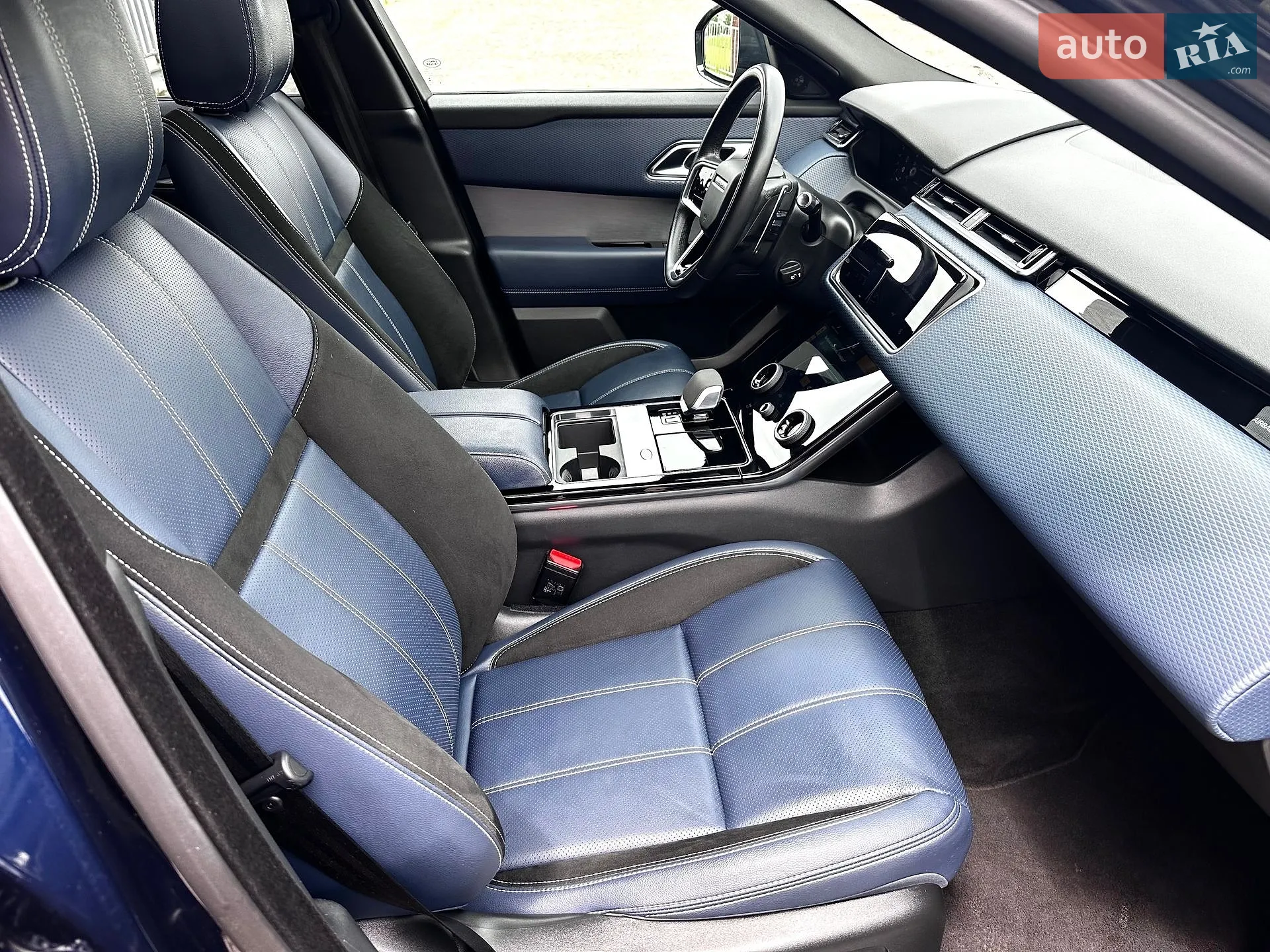 2021 Land Rover Range Rover Velar - мініатюра 16