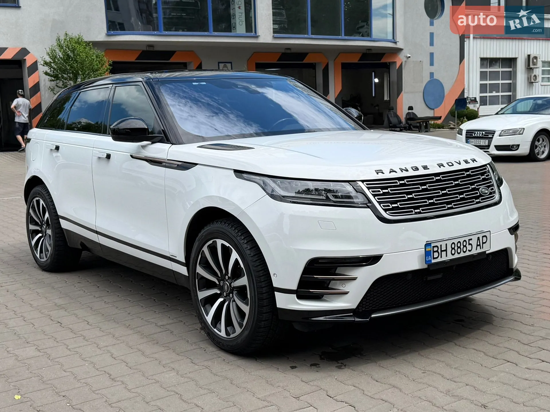 2018 Land Rover Range Rover Velar - мініатюра 2