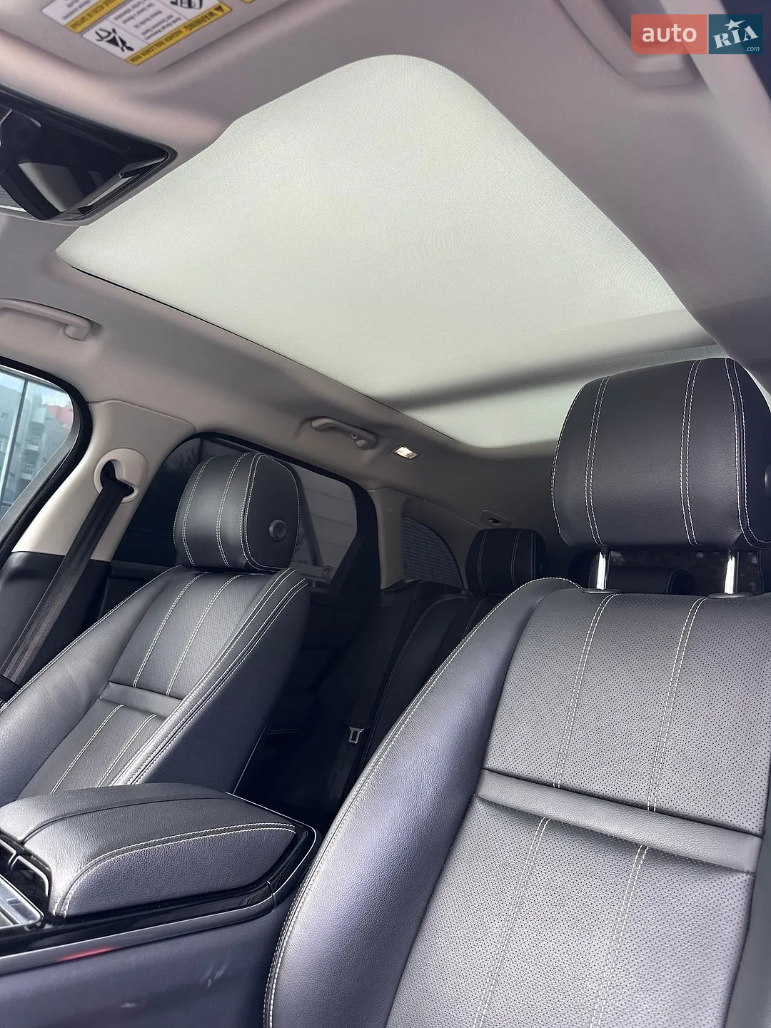 2018 Land Rover Range Rover Velar - мініатюра 30