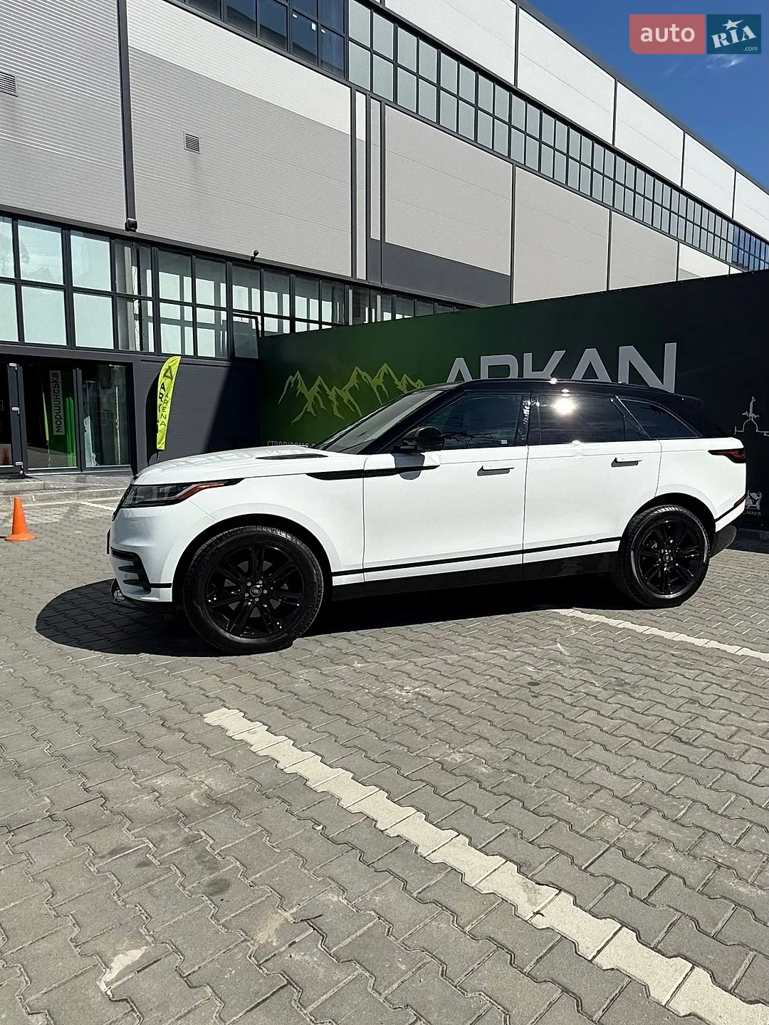 2023 Land Rover Range Rover Velar - мініатюра 16