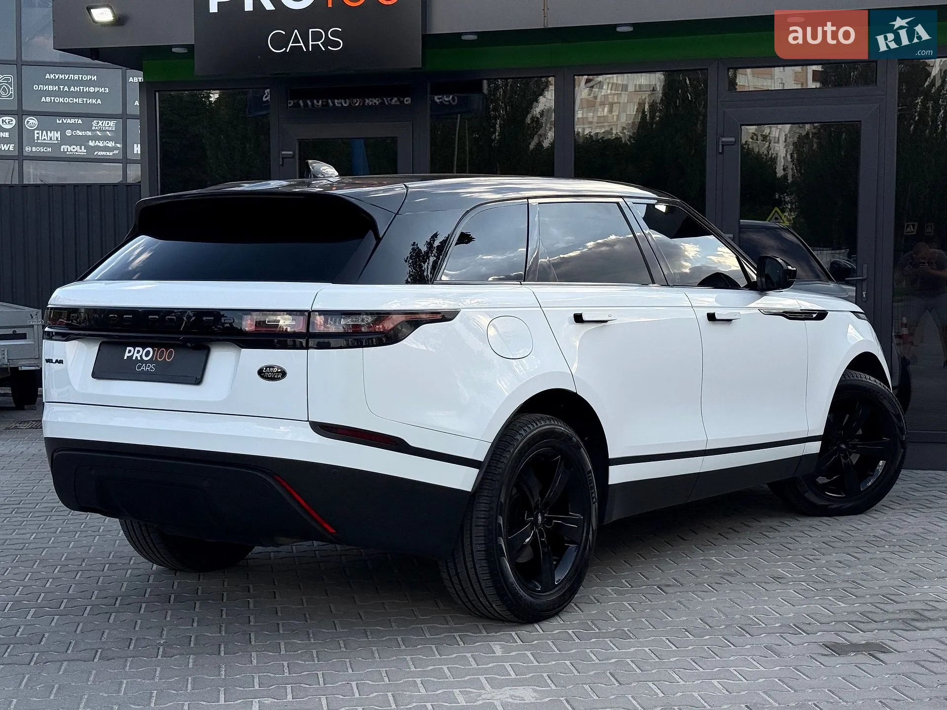 2017 Land Rover Range Rover Velar - мініатюра 16