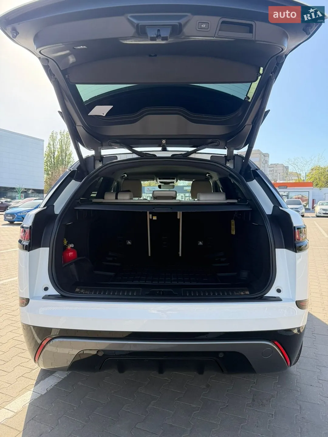 2019 Land Rover Range Rover Velar - мініатюра 25