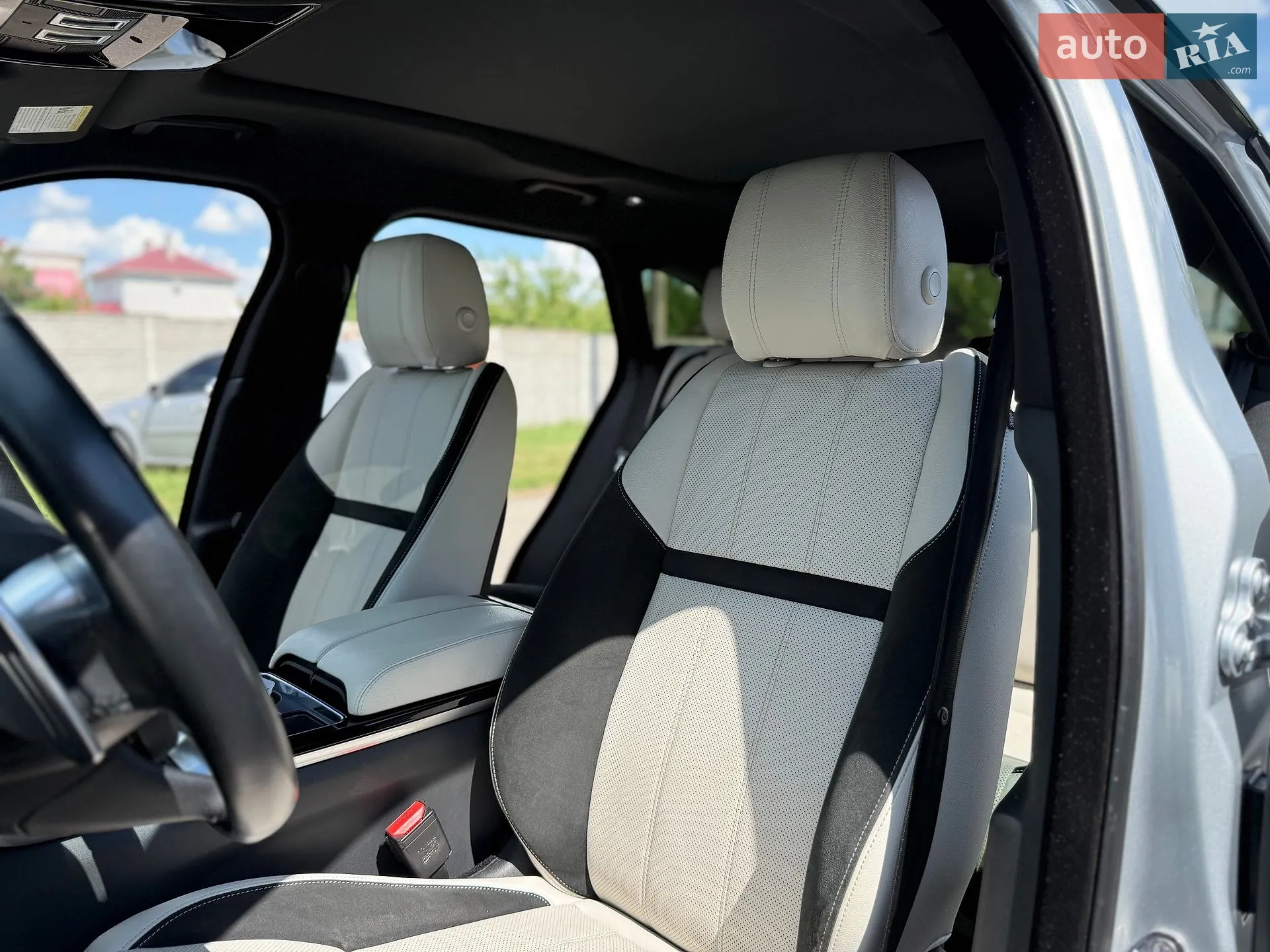 2018 Land Rover Range Rover Velar - мініатюра 18