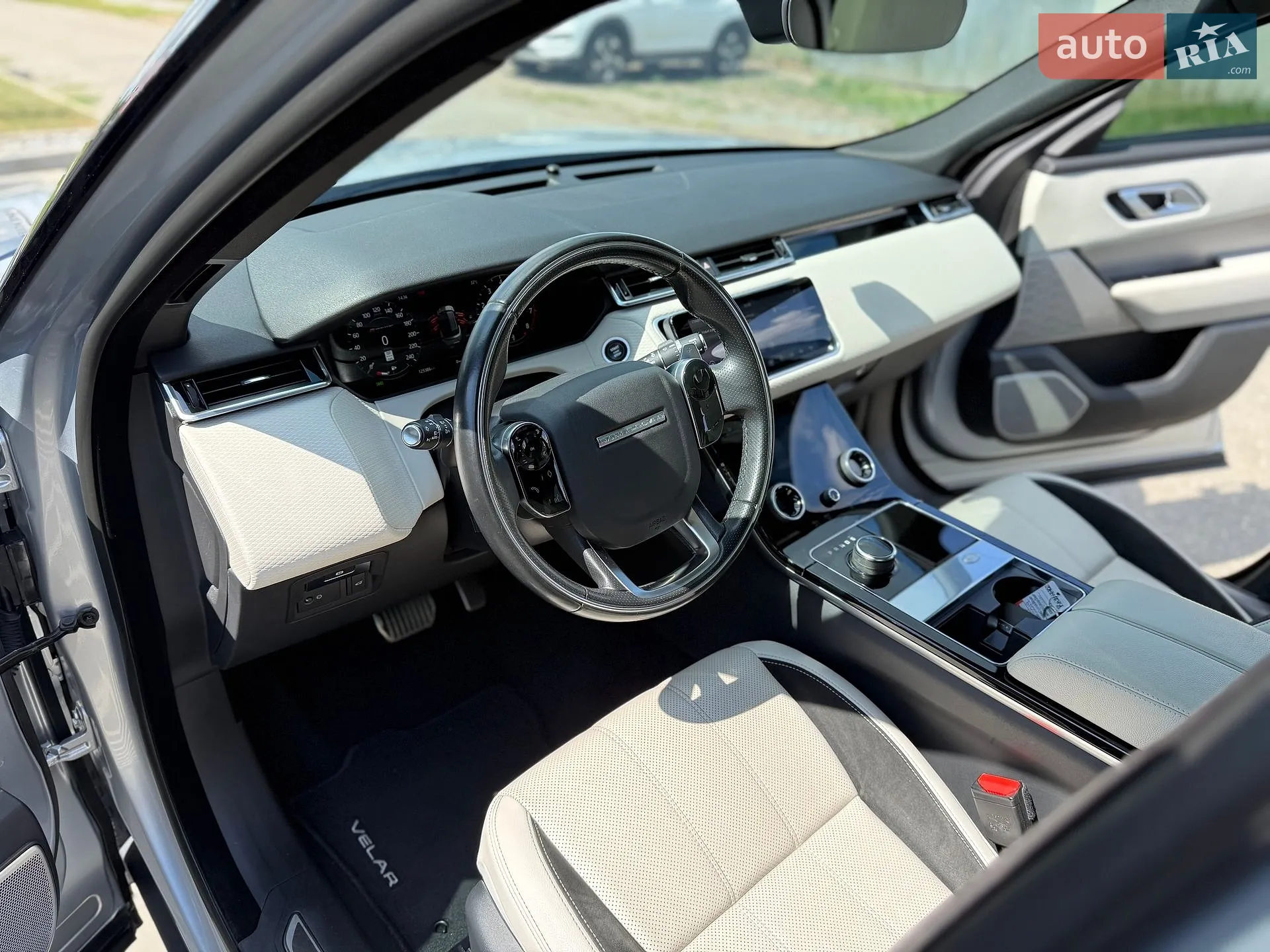 2018 Land Rover Range Rover Velar - мініатюра 19