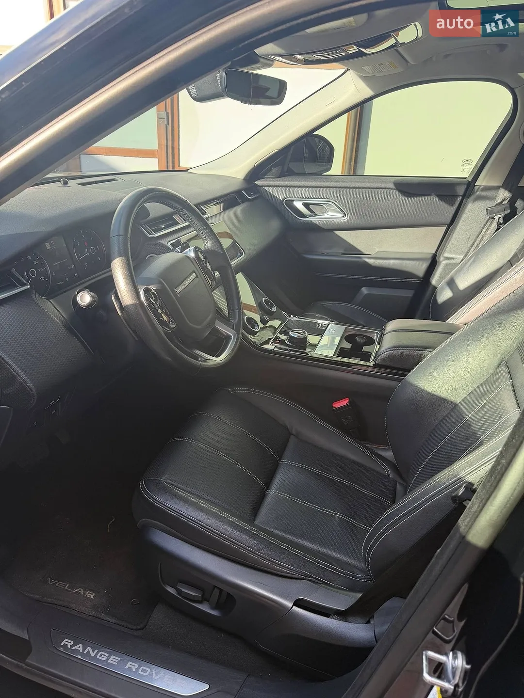 2018 Land Rover Range Rover Velar - мініатюра 8