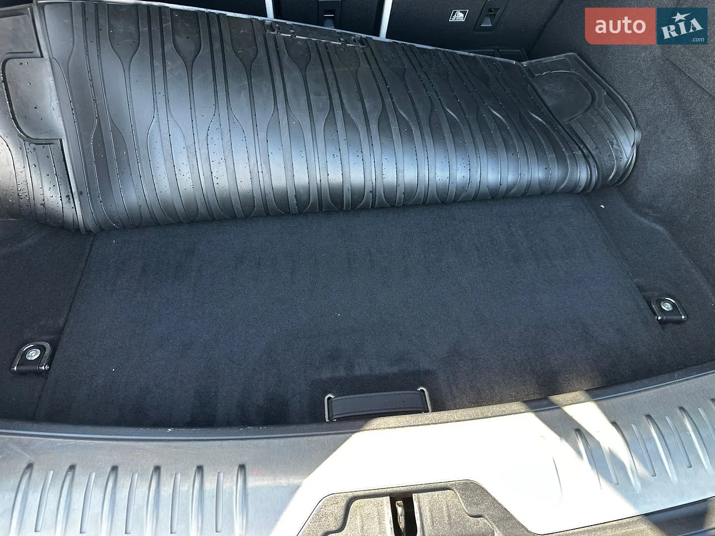 2019 Land Rover Range Rover Velar - мініатюра 25