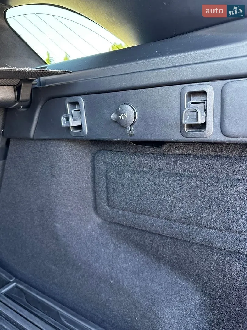 2019 Land Rover Range Rover Velar - мініатюра 27