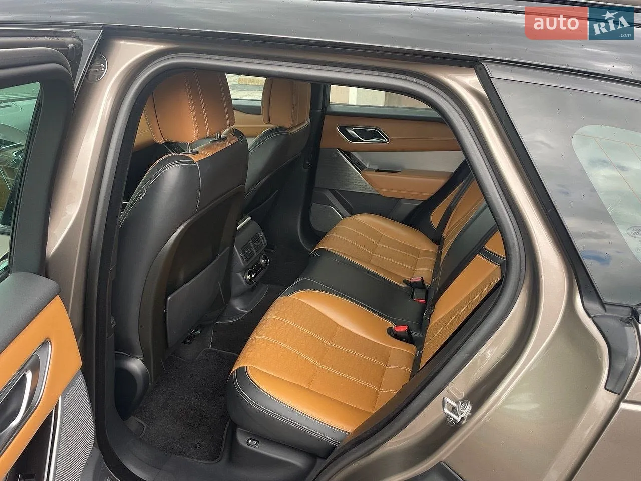 2018 Land Rover Range Rover Velar - мініатюра 24