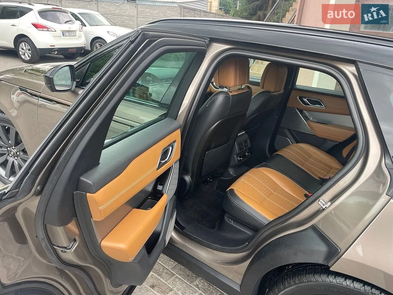 2018 Land Rover Range Rover Velar - мініатюра 25