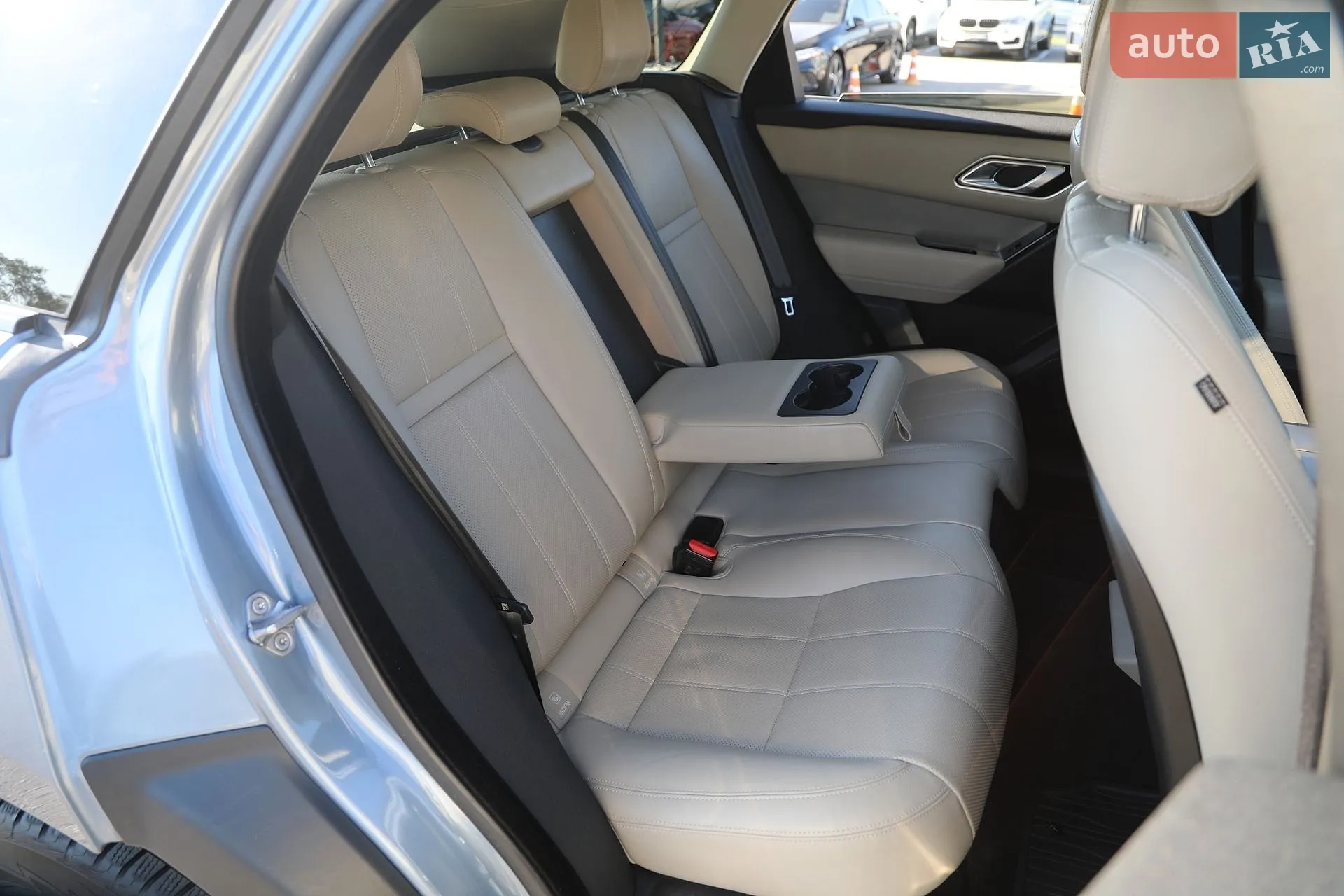 2018 Land Rover Range Rover Velar - мініатюра 15