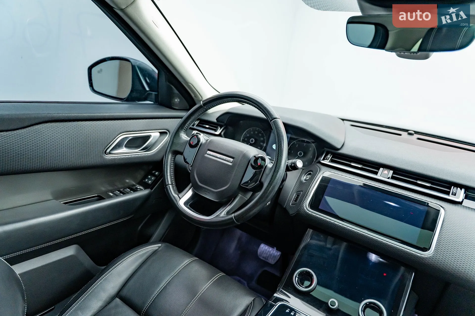2017 Land Rover Range Rover Velar - мініатюра 15