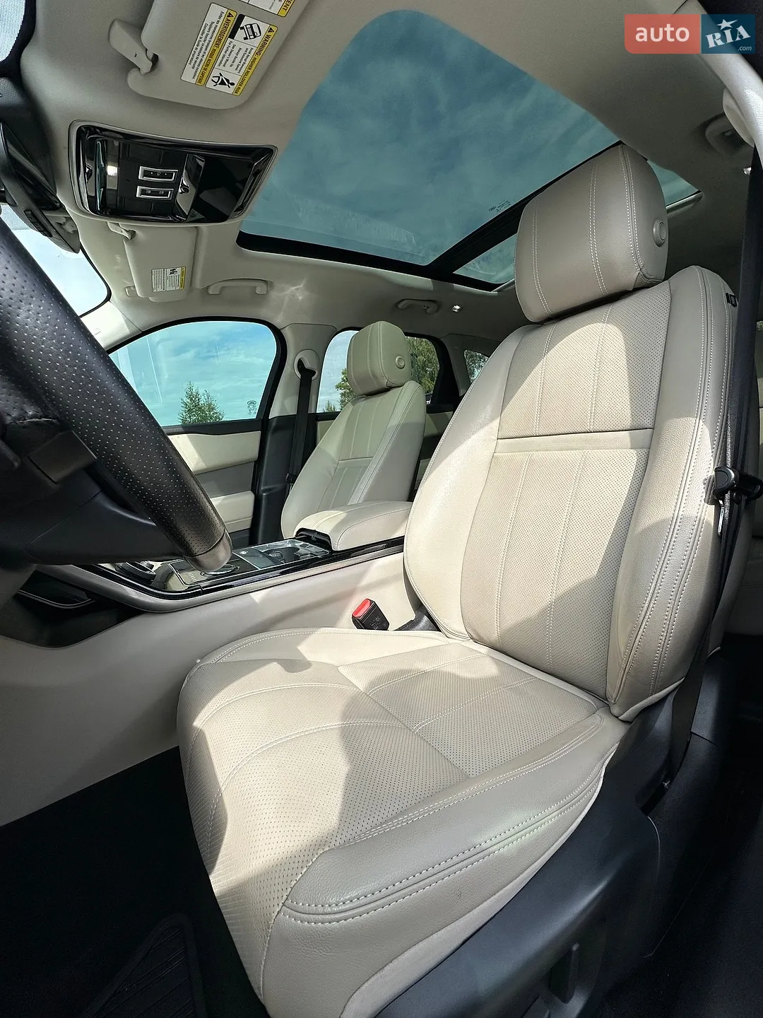 2018 Land Rover Range Rover Velar - мініатюра 26