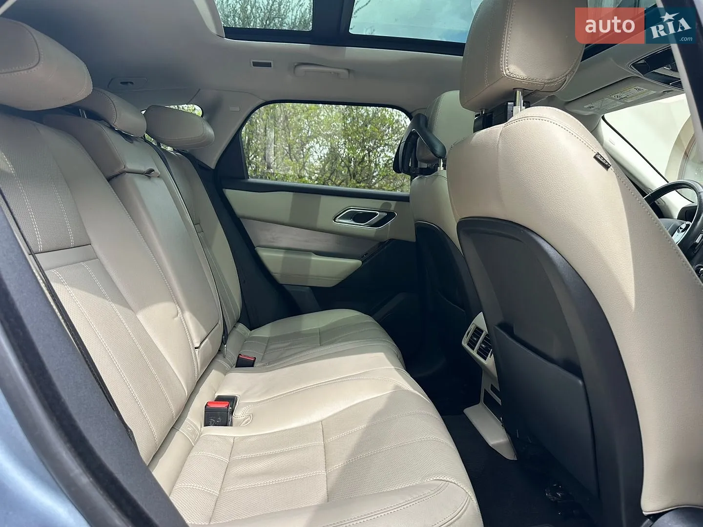 2019 Land Rover Range Rover Velar - мініатюра 17