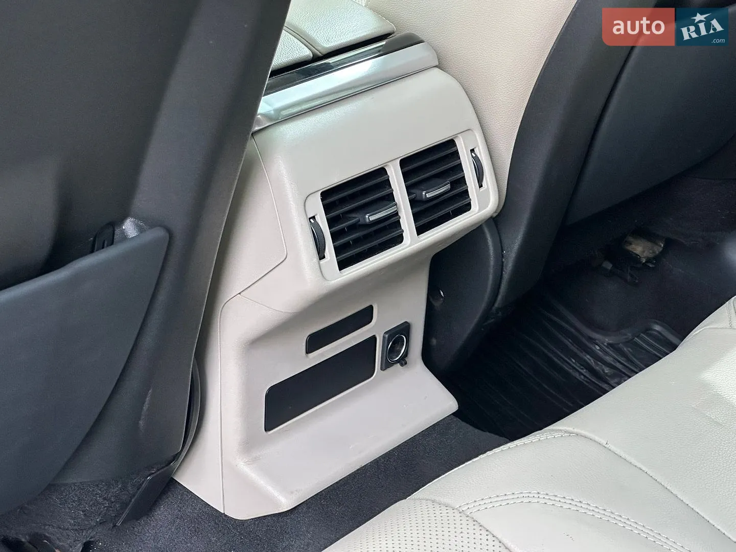 2019 Land Rover Range Rover Velar - мініатюра 35