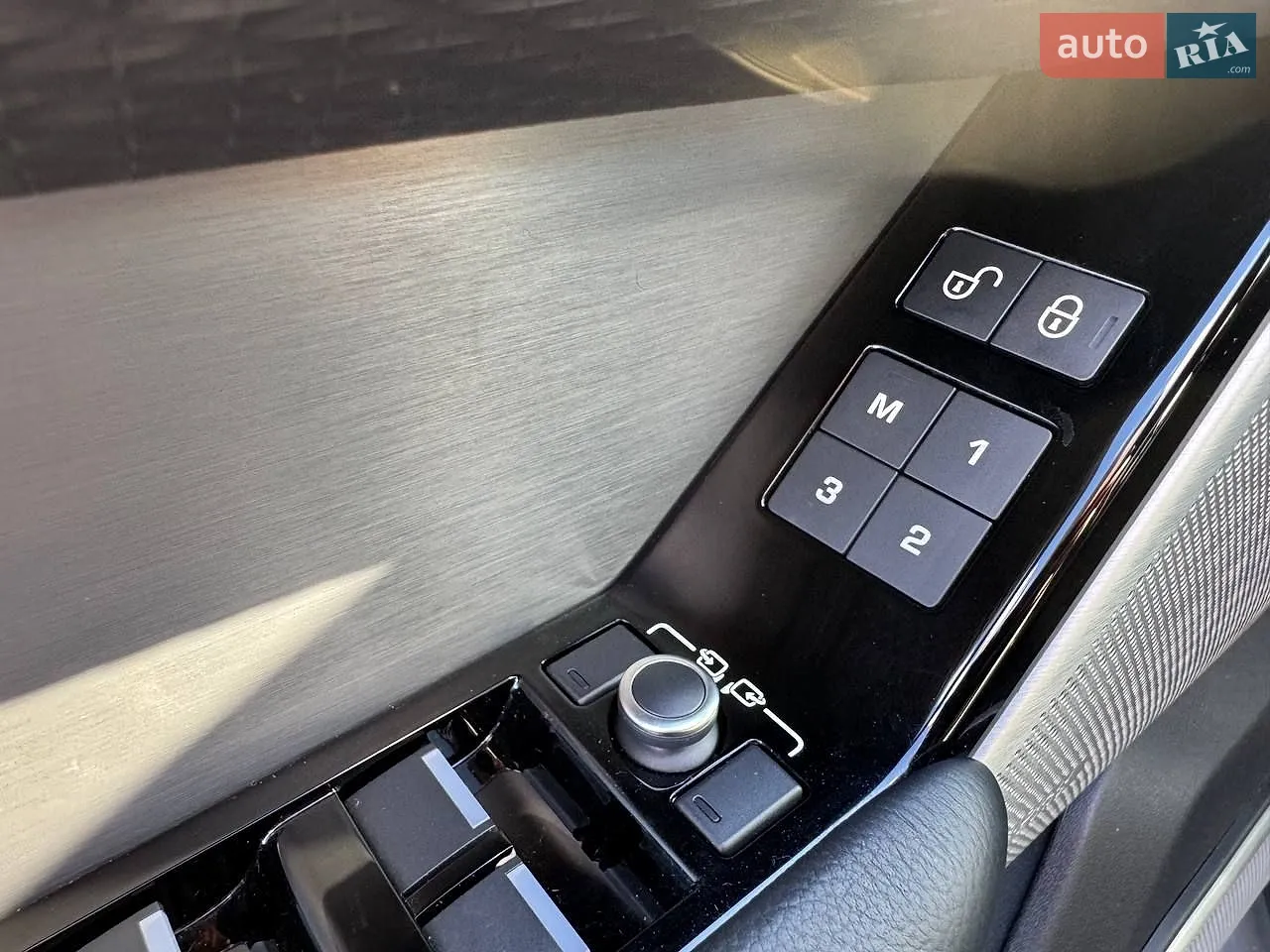 2020 Land Rover Range Rover Velar - мініатюра 22