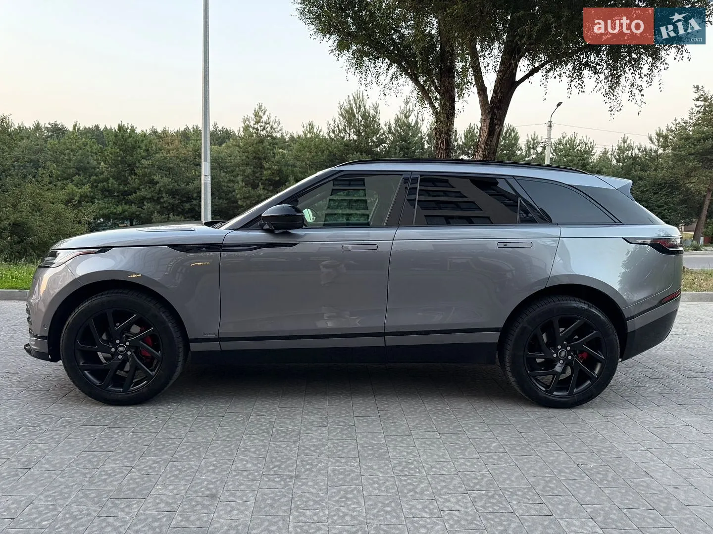 2019 Land Rover Range Rover Velar - мініатюра 21